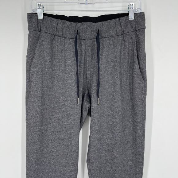 Lululemon On The Fly Woven 27" Size 6 in Heathered Black - Picture 6 of 8